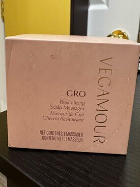 Vegamour GRO Revitalizing Scalp Massager - sealed in the box